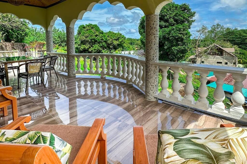 La Villa Hortensia 3 - 8 Personnes La Digue Exteriör bild