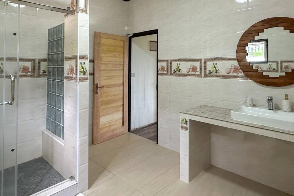 La Villa Hortensia 3 - 8 Personnes La Digue Exteriör bild