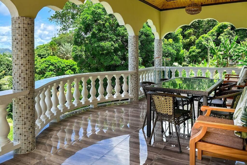 La Villa Hortensia 3 - 8 Personnes La Digue Exteriör bild