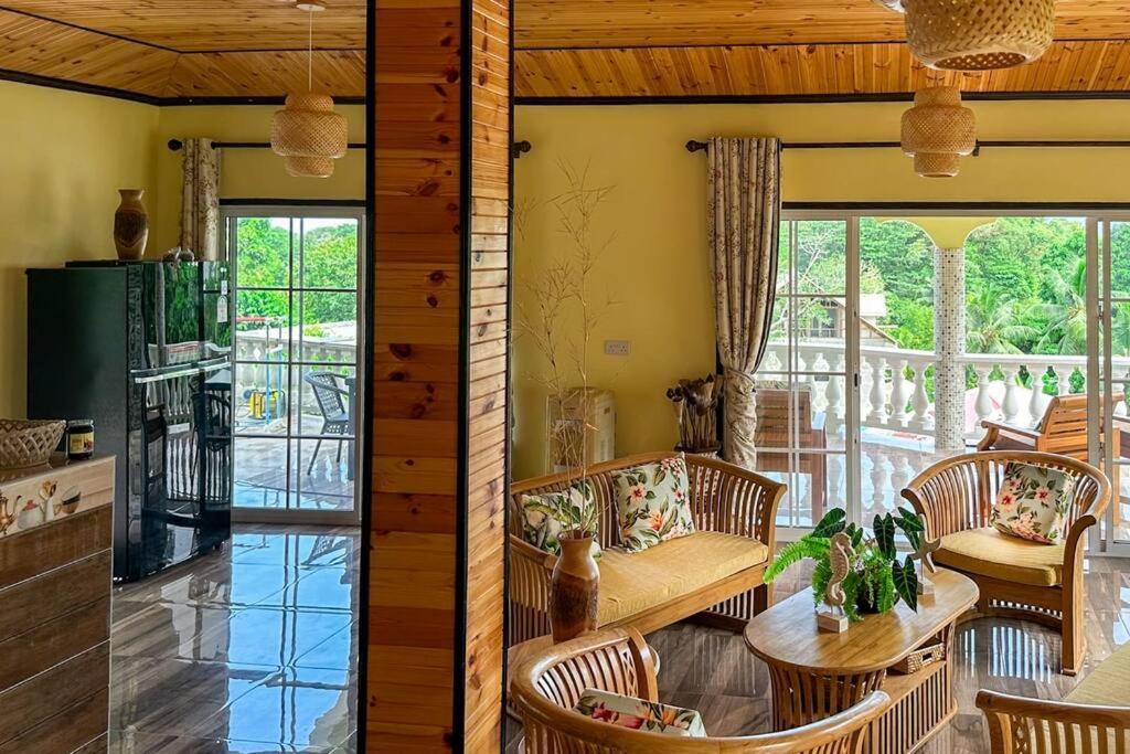 La Villa Hortensia 3 - 8 Personnes La Digue Exteriör bild