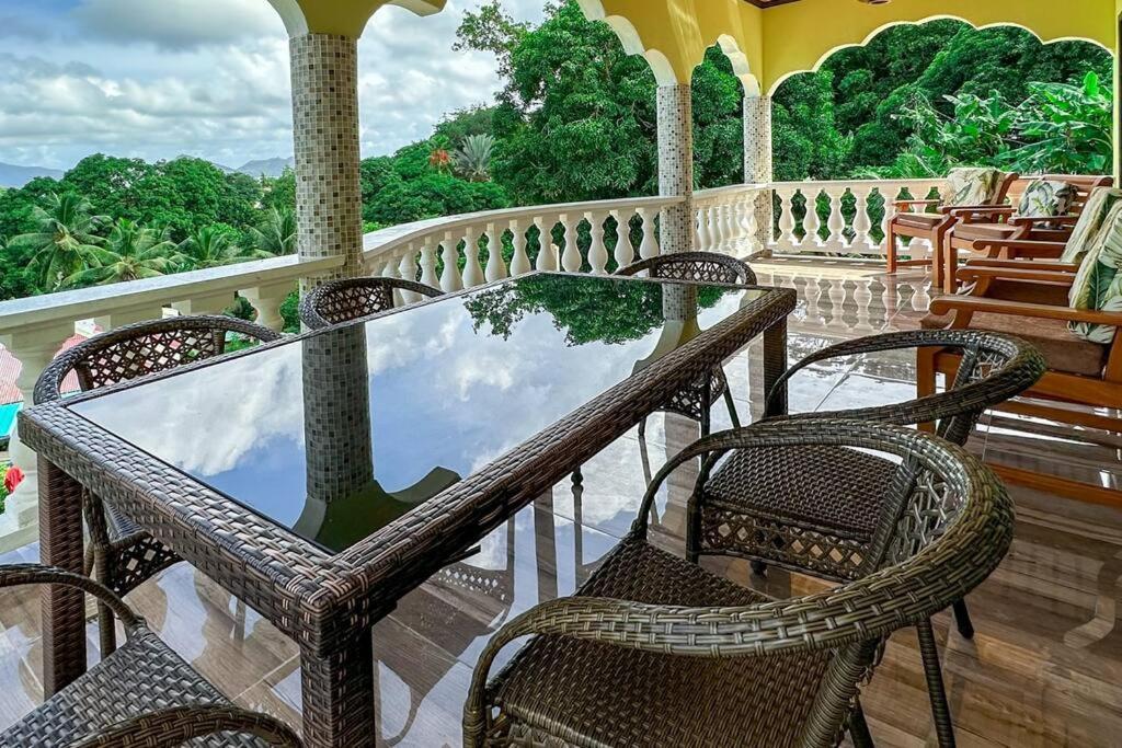 La Villa Hortensia 3 - 8 Personnes La Digue Exteriör bild
